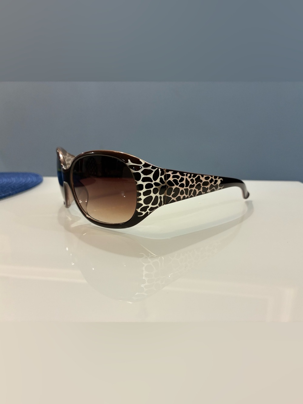 Oleg Cassini Brown Gradient Lens Sunglasses with Leopard-Print Temples